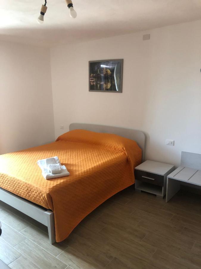 La Casa Del Borgo Bed & Breakfast Петралия Сопрана Екстериор снимка